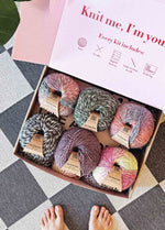 Petite Wool Spotted Black - Limited Edition